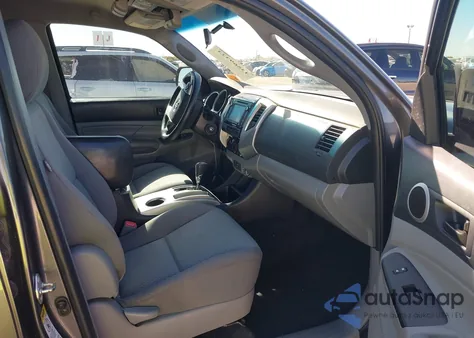 2015 Toyota Tacoma Prerunner V6 from USA, damaged, VIN 5TFJU4GN2FX074814